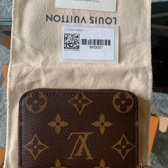 Luis Vuitton Zippy Coin Purse Monogram - Picture 4 of 15